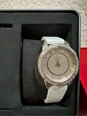 Relic Silver-Tone Watch with White Leather Strap and Crystal Bezel
